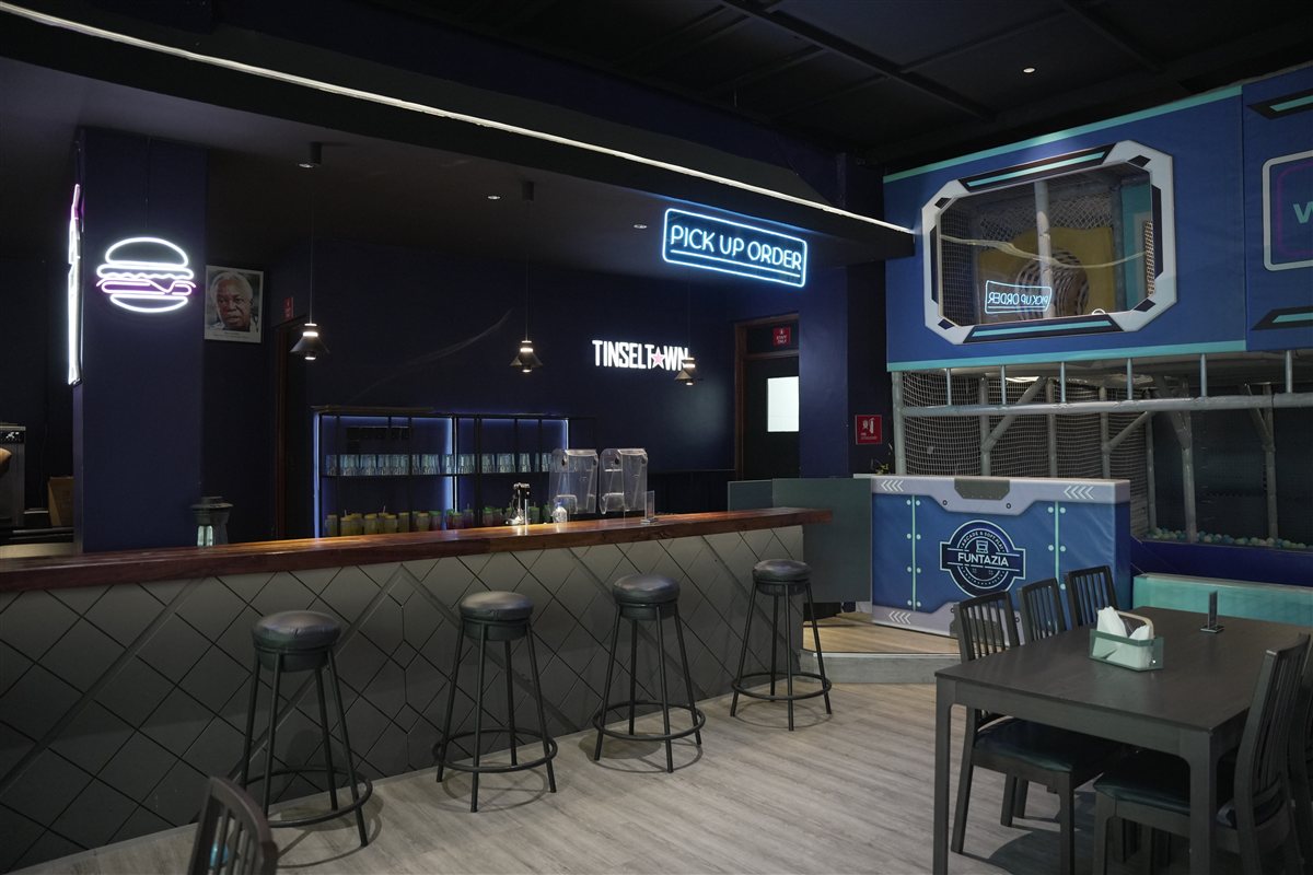 TinselTown American Diner